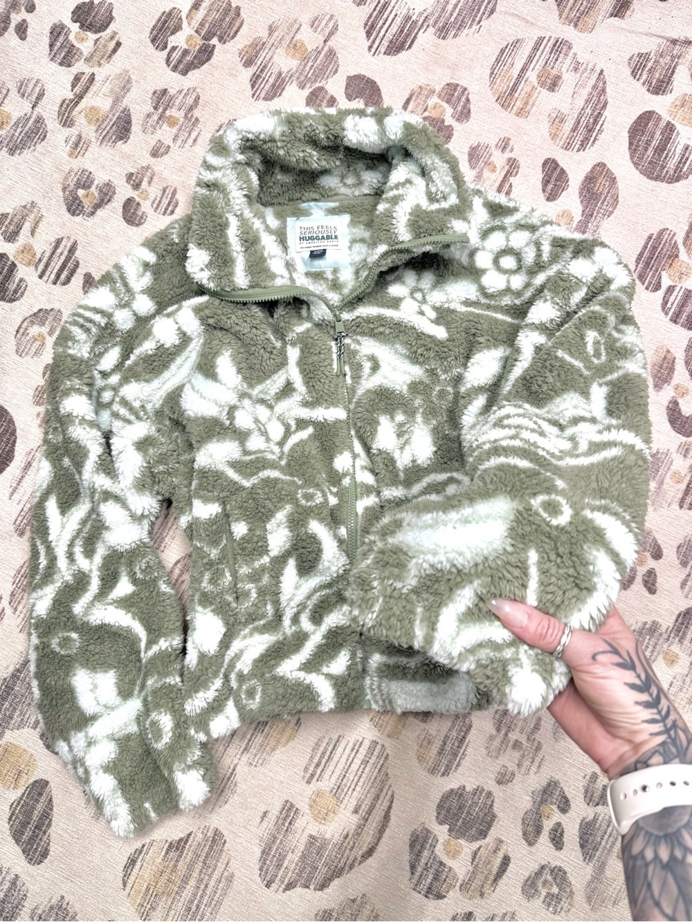 ❌SOLD❌American Eagle Sherpa cozy fleece blue and green M